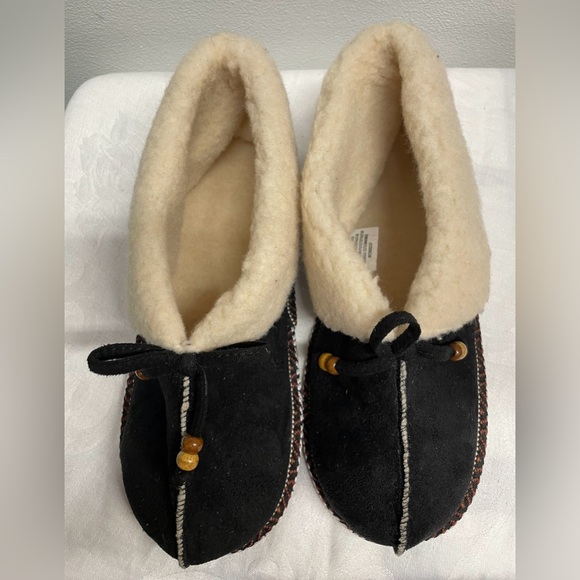 🖤Madden Girl Slippers🖤 - Picture 4 of 11